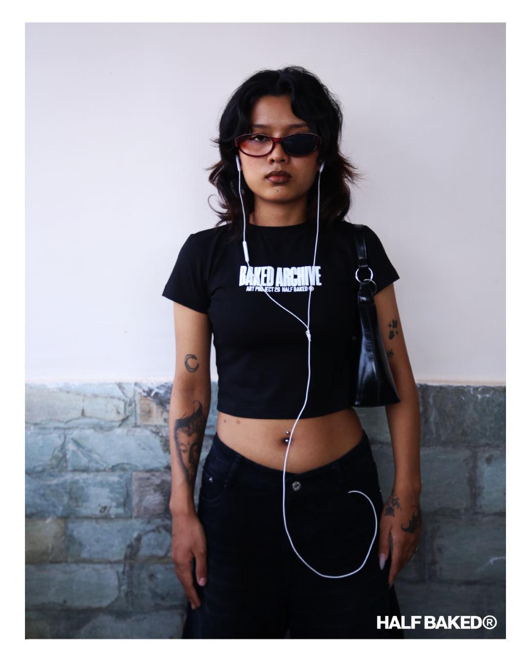 CROP TOP - BLACK